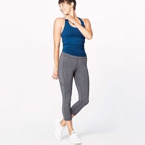 Lululemon Speed Up Crop (21") Size 4 Gray Color